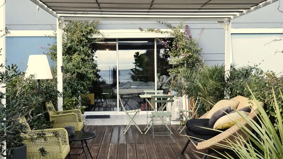 Aménager une terrasse extérieur : conseils, budget et astuces